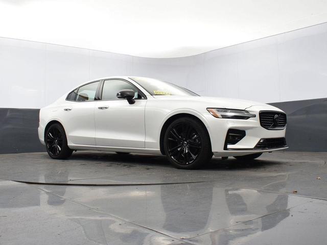Photo of 2024 White Volvo S60