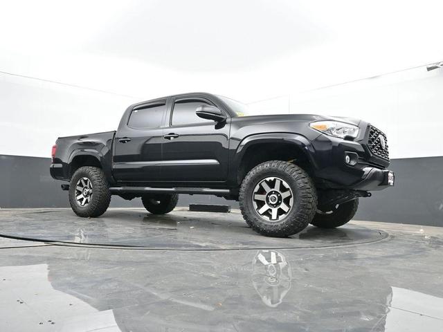Photo of 2020 Black Toyota Tacoma