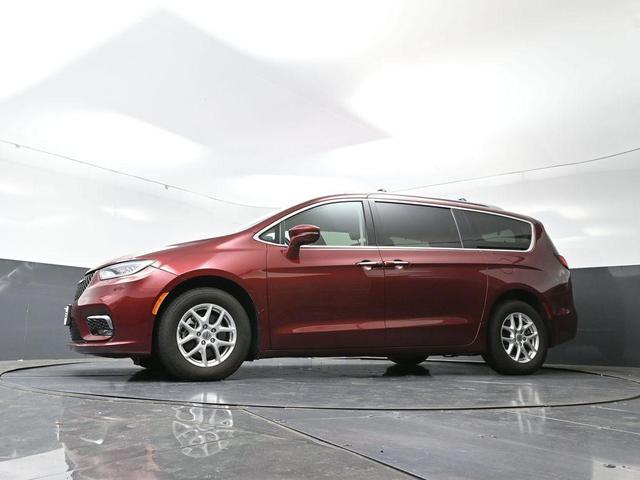 Photo of 2021 Velvet Red Pearlcoat Chrysler Pacifica