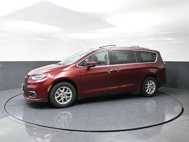Photo of 2021 Velvet Red Pearlcoat Chrysler Pacifica
