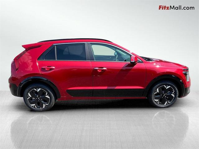 Photo of 2025 Runway Red Kia Niro EV