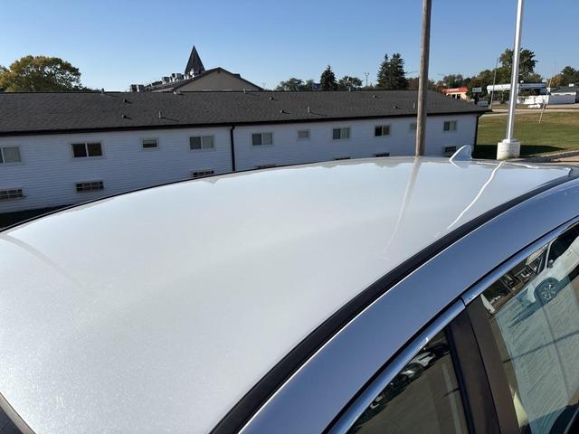 Photo of 2020 Platinum White Pearl Honda CR-V