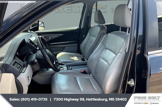 Photo of 2019 Crystal Black Pearl Honda Pilot