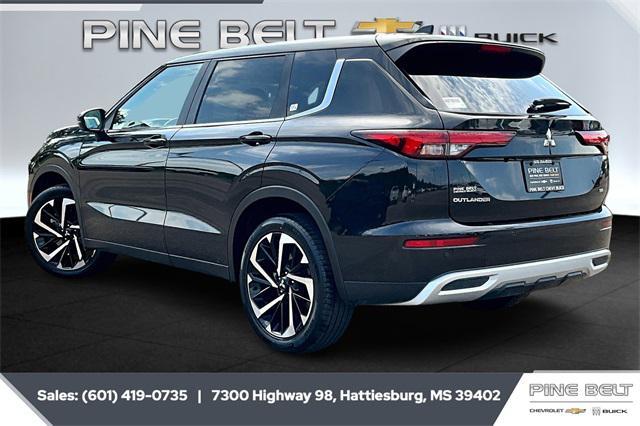 Photo of 2023 Cosmic Blue Metallic Mitsubishi Outlander