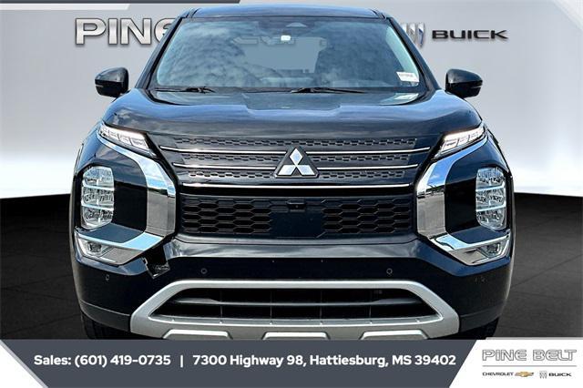 Photo of 2023 Cosmic Blue Metallic Mitsubishi Outlander