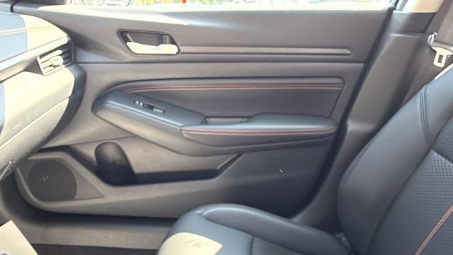 Photo of 2021 Deep Blue Pearl Nissan Altima