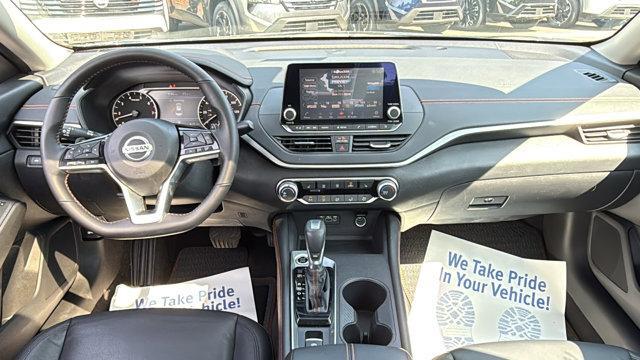 Photo of 2021 Deep Blue Pearl Nissan Altima