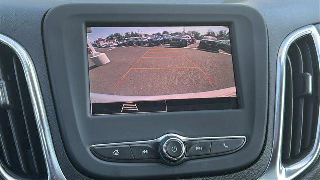 Photo of 2022 Silver Ice Metallic Chevrolet Equinox