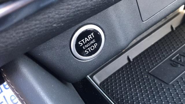 Photo of 2023 2 Tone Orange / Black Nissan Rogue