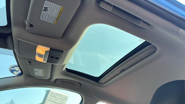 Photo of 2024 Electric Blue Metallic Nissan Sentra