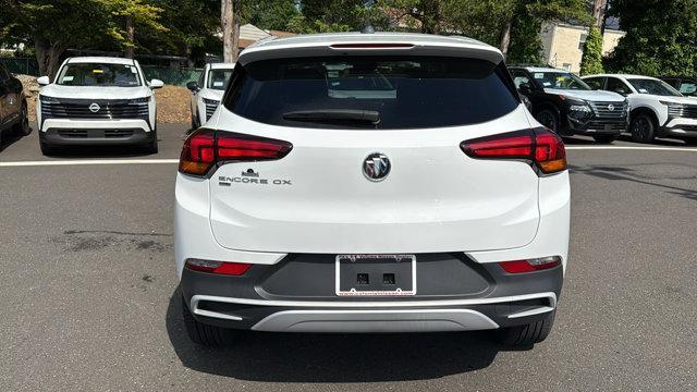 Photo of 2022 Summit White Buick Encore GX