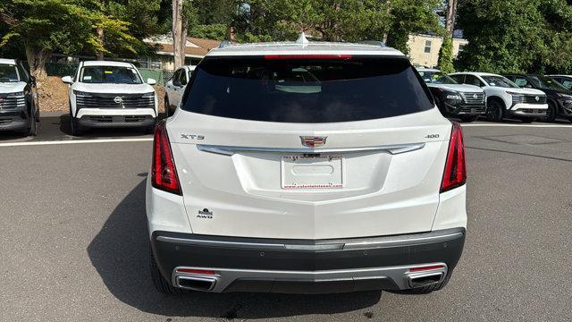 Photo of 2022 Crystal White Tri-Coat Cadillac XT5