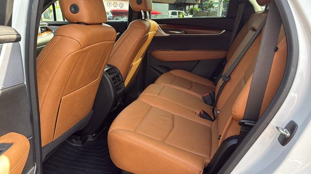 Photo of 2022 Crystal White Tri-Coat Cadillac XT5