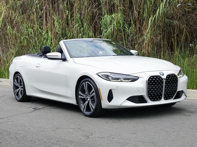 Photo of 2023 Mineral White Metallic BMW 430