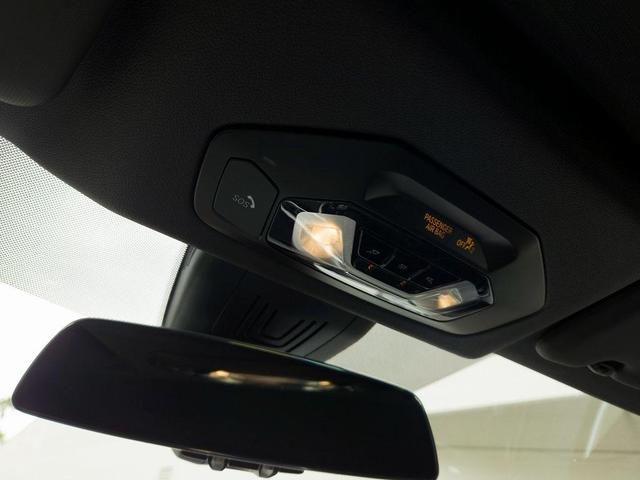 Photo of 2023 Mineral White Metallic BMW 430