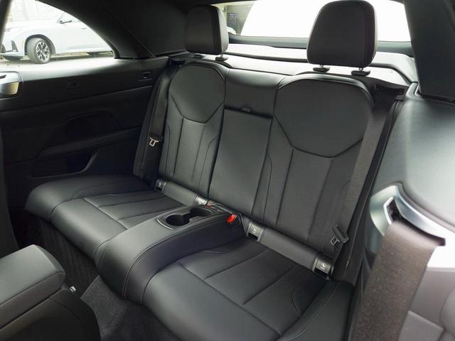 Photo of 2023 Mineral White Metallic BMW 430
