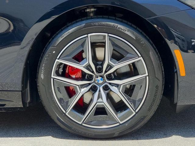 Photo of 2026 Carbon Black Metallic BMW i5