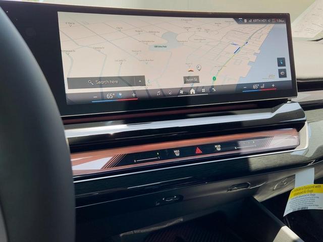 Photo of 2026 Carbon Black Metallic BMW i5