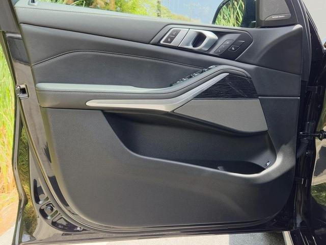 Photo of 2024 Black Sapphire Metallic BMW X5 PHEV