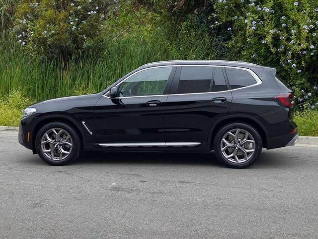 Photo of 2023 Jet Black BMW X3
