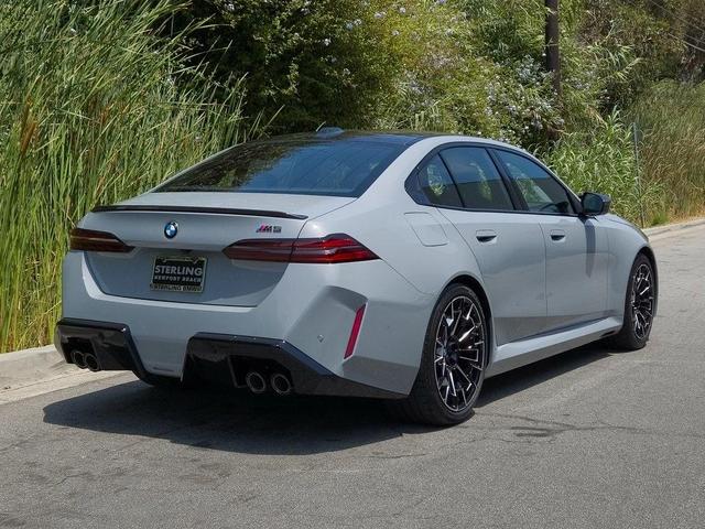 Photo of 2026 Brooklyn Gray Metallic BMW M5