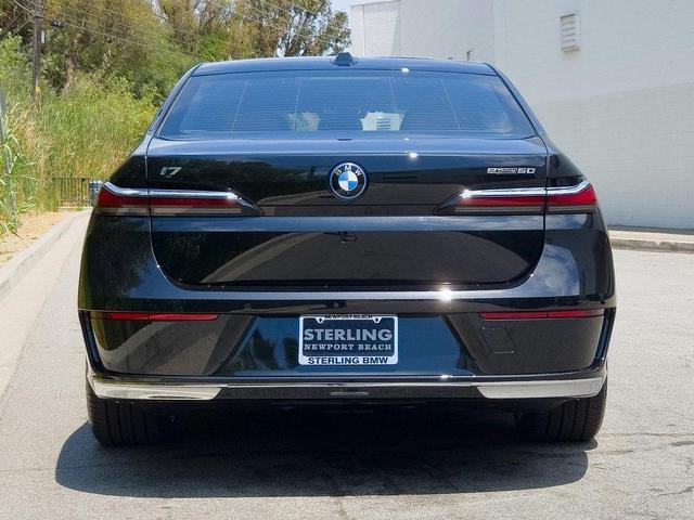 Photo of 2025 Black Sapphire Metallic BMW i7