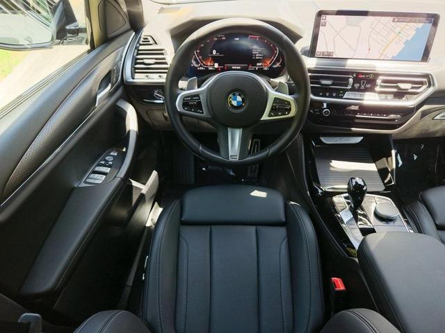 Photo of 2024 Brooklyn Gray Metallic BMW X4