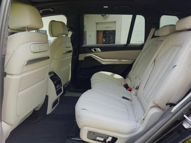 Photo of 2026 Black Sapphire Metallic BMW X7