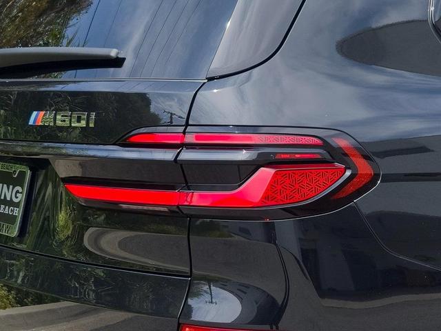 Photo of 2026 Black Sapphire Metallic BMW X7