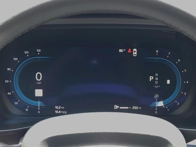 Photo of 2023 Blue Volvo XC40