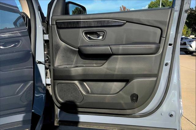 Photo of 2025 Sonic Gray Pearl Honda Pilot