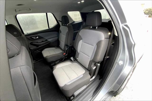 Photo of 2021 Satin Steel Metallic Chevrolet Traverse