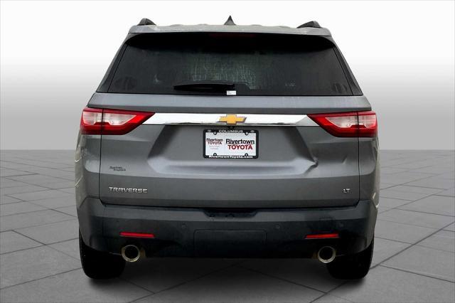 Photo of 2021 Satin Steel Metallic Chevrolet Traverse