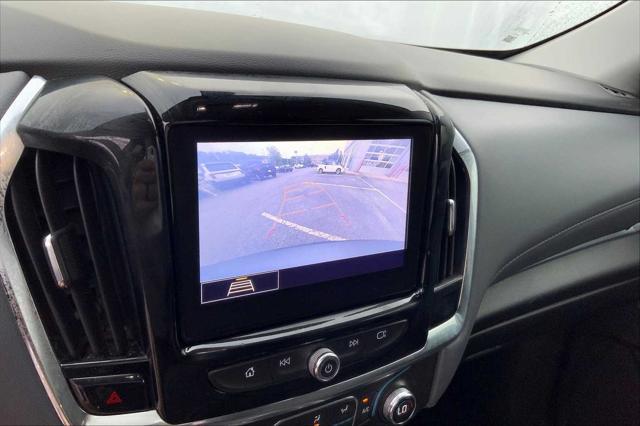 Photo of 2021 Satin Steel Metallic Chevrolet Traverse
