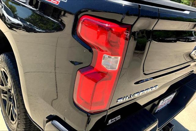 Photo of 2023 Black Chevrolet Silverado 1500