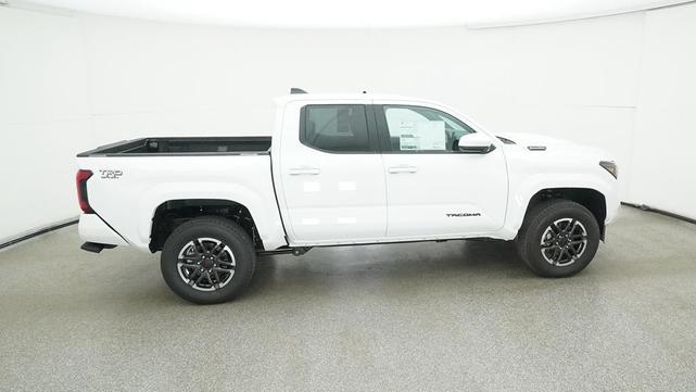 Photo of 2025 Ice Cap Toyota Tacoma