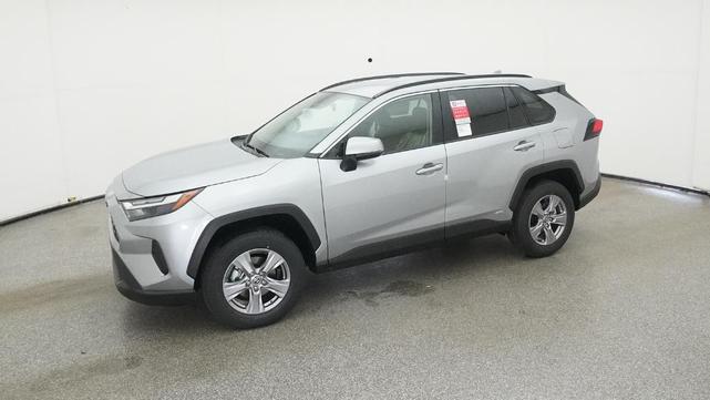 Photo of 2025 Silver Sky Metallic Toyota RAV4 Hybrid
