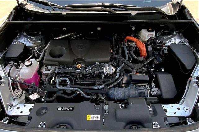 Photo of 2023 Silver Sky Metallic Toyota RAV4 Hybrid