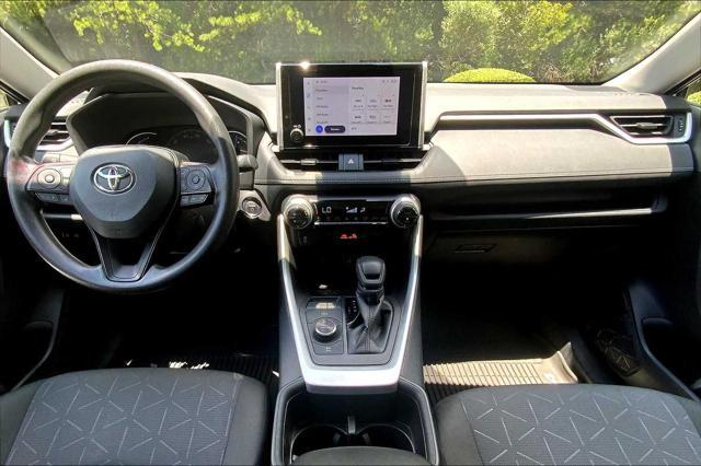Photo of 2024 Silver Sky Metallic Toyota RAV4 Hybrid