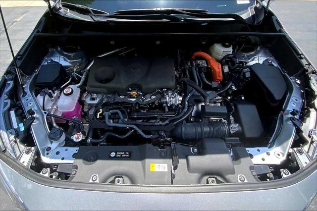 Photo of 2024 Silver Sky Metallic Toyota RAV4 Hybrid