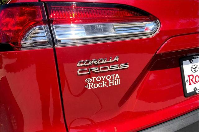Photo of 2022 Barcelona Red Metallic Toyota Corolla Cross