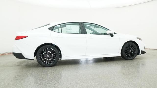 Photo of 2025 Ice Cap Toyota Camry