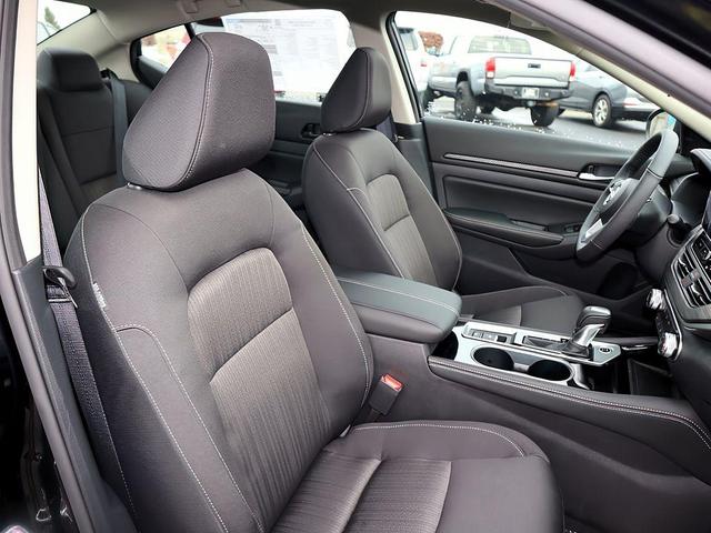 Photo of 2024 Black Nissan Altima