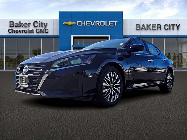 Photo of 2024 Black Nissan Altima