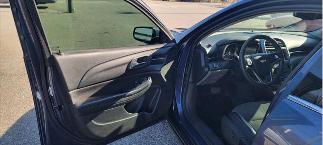 Photo of 2014 Blue Chevrolet Malibu