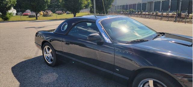 Photo of 2003 Black Ford Thunderbird