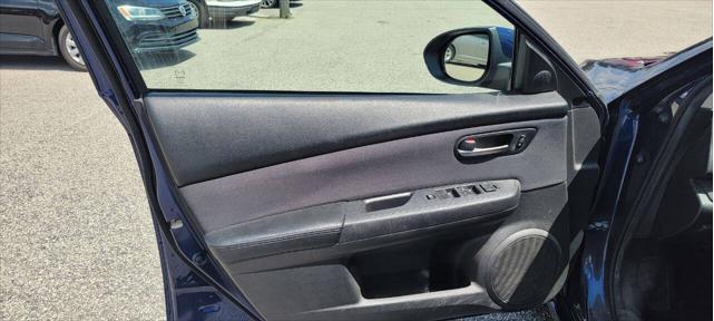 Photo of 2011 Blue Mazda Mazda6