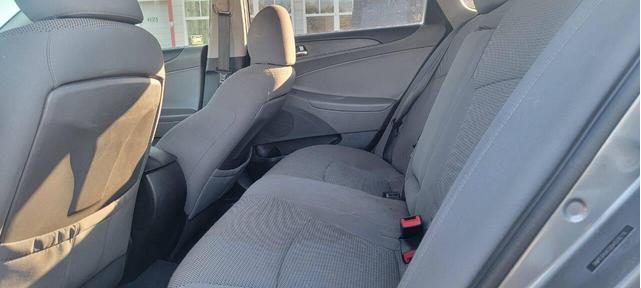 Photo of 2013 Charcoal Hyundai SONATA