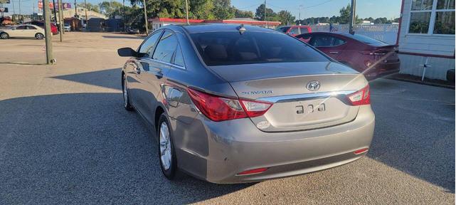 Photo of 2013 Charcoal Hyundai SONATA