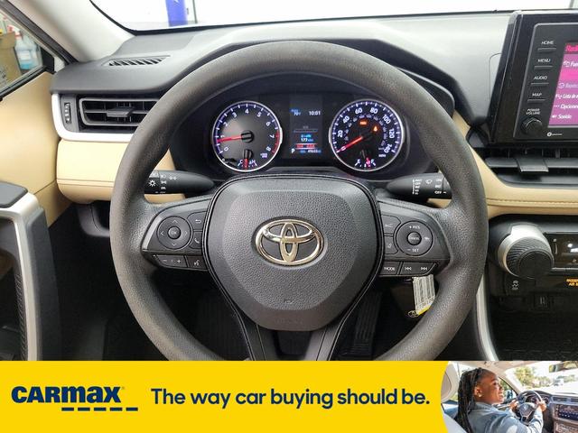 Photo of 2020 White Toyota RAV4